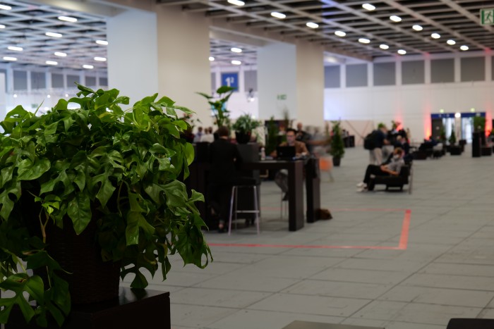 Eine halbe Sekunde Belichtungszeit aus der Hand bei 59 mm - Kamera ist ein Vorserienmodell. (Bild: Martin Wolf / Golem.de)